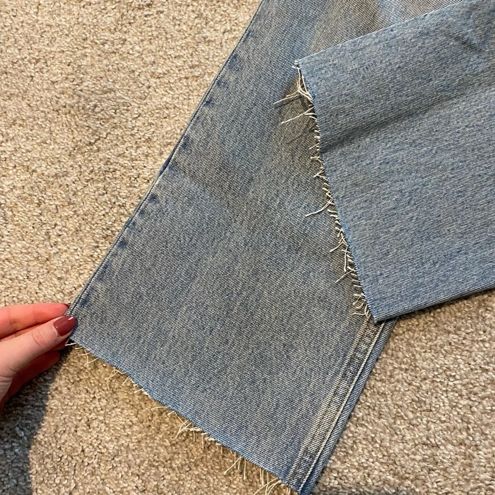 AGOLDE Relaxed Boot Cut Jeans Raw Hem - Picture 3 of 8